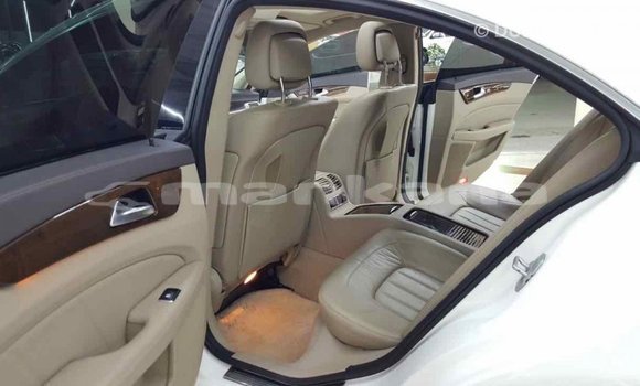 Buy Import Mercedes-Benz 190 (W201) White Car in Import - Dubai in Abhasia Buy Import Mercedes-Benz 190 (W201) White Car in Import - Dubai in Abhasia