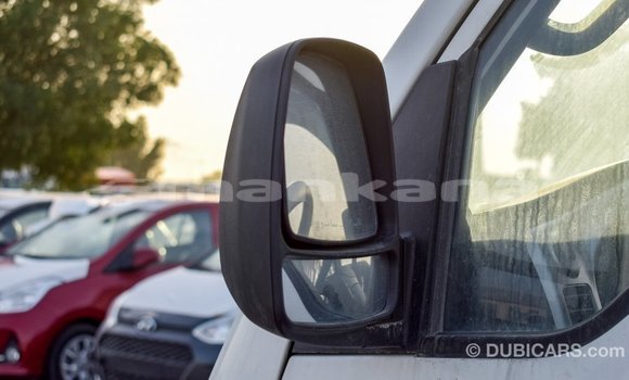 Buy Import Kia Carens White Car in Import - Dubai in Abhasia Buy Import Kia Carens White Car in Import - Dubai in Abhasia