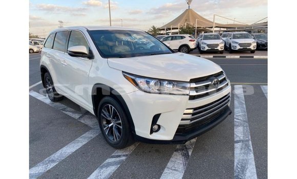 Buy Import Toyota Highlander White Car in Import - Dubai in Abhasia Buy Import Toyota Highlander White Car in Import - Dubai in Abhasia