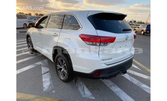 Buy Import Toyota Highlander White Car in Import - Dubai in Abhasia Buy Import Toyota Highlander White Car in Import - Dubai in Abhasia