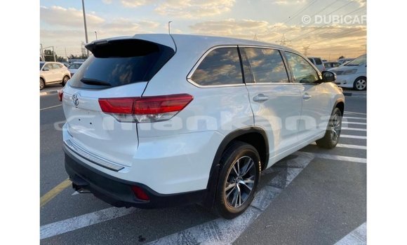 Buy Import Toyota Highlander White Car in Import - Dubai in Abhasia Buy Import Toyota Highlander White Car in Import - Dubai in Abhasia