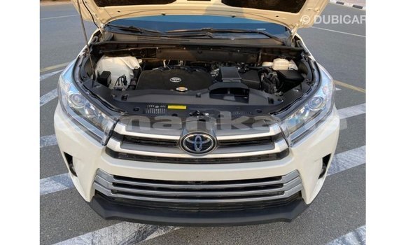Buy Import Toyota Highlander White Car in Import - Dubai in Abhasia Buy Import Toyota Highlander White Car in Import - Dubai in Abhasia