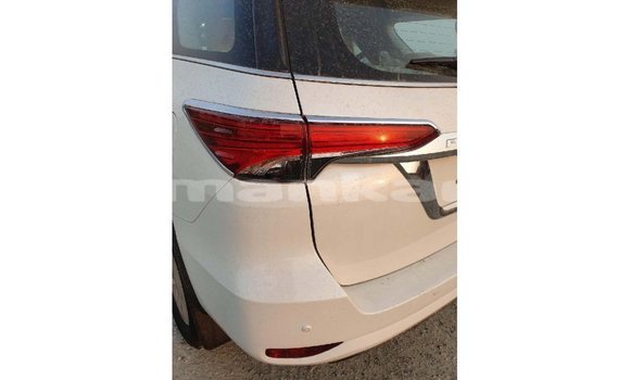 Buy Import Toyota Fortuner White Car in Import - Dubai in Abhasia Buy Import Toyota Fortuner White Car in Import - Dubai in Abhasia
