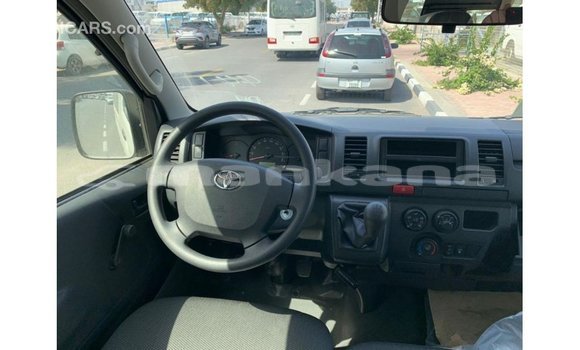 Buy Import Toyota Hiace White Car in Import - Dubai in Abhasia Buy Import Toyota Hiace White Car in Import - Dubai in Abhasia