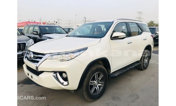 Buy Import Toyota Fortuner White Car in Import - Dubai in Abhasia Buy Import Toyota Fortuner White Car in Import - Dubai in Abhasia