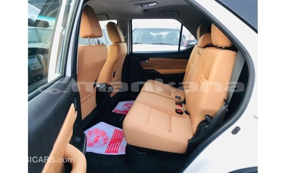 Buy Import Toyota Fortuner White Car in Import - Dubai in Abhasia Buy Import Toyota Fortuner White Car in Import - Dubai in Abhasia