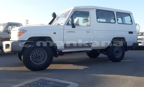 Buy Import Toyota Land Cruiser White Car in Import - Dubai in Abhasia Buy Import Toyota Land Cruiser White Car in Import - Dubai in Abhasia