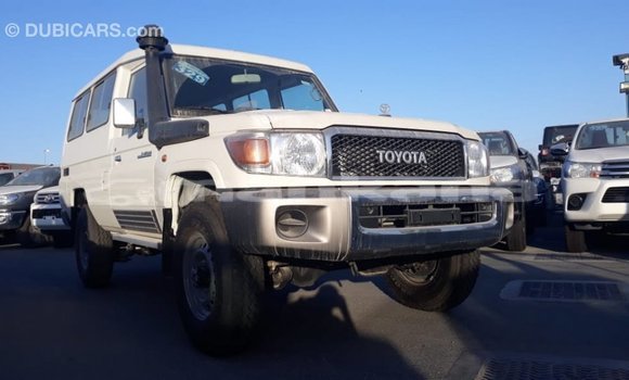 Buy Import Toyota Land Cruiser White Car in Import - Dubai in Abhasia Buy Import Toyota Land Cruiser White Car in Import - Dubai in Abhasia