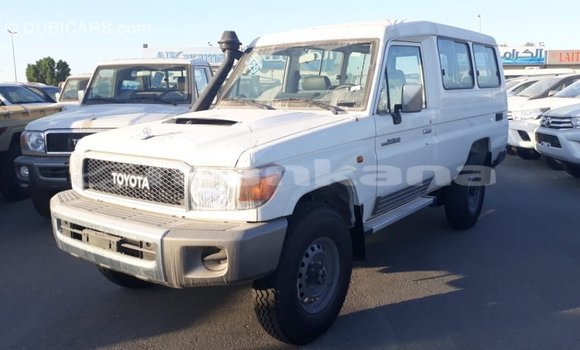 Buy Import Toyota Land Cruiser White Car in Import - Dubai in Abhasia Buy Import Toyota Land Cruiser White Car in Import - Dubai in Abhasia