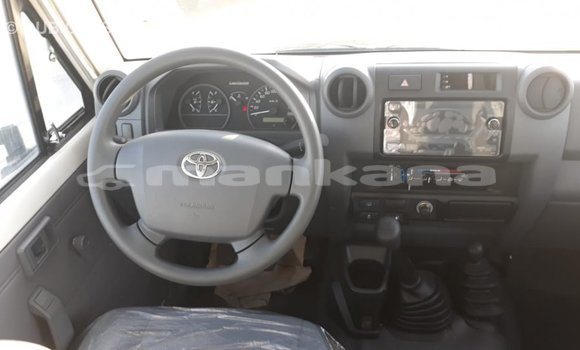 Buy Import Toyota Land Cruiser White Car in Import - Dubai in Abhasia Buy Import Toyota Land Cruiser White Car in Import - Dubai in Abhasia