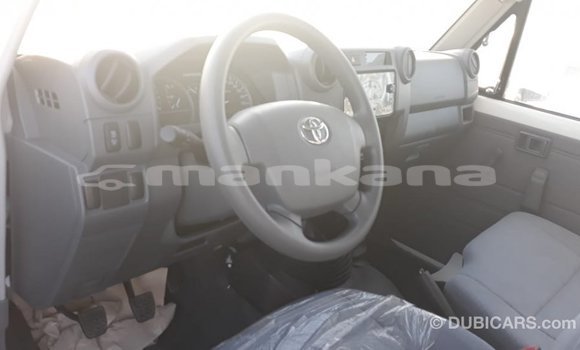 Buy Import Toyota Land Cruiser White Car in Import - Dubai in Abhasia Buy Import Toyota Land Cruiser White Car in Import - Dubai in Abhasia