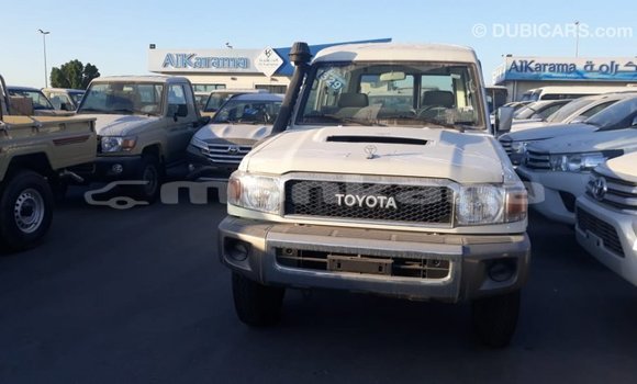 Buy Import Toyota Land Cruiser White Car in Import - Dubai in Abhasia Buy Import Toyota Land Cruiser White Car in Import - Dubai in Abhasia