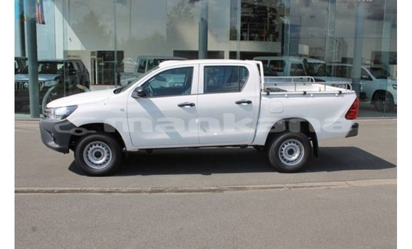 Buy Import Toyota Hilux White Car in Import - Dubai in Abhasia Buy Import Toyota Hilux White Car in Import - Dubai in Abhasia