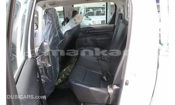 Buy Import Toyota Hilux White Car in Import - Dubai in Abhasia Buy Import Toyota Hilux White Car in Import - Dubai in Abhasia