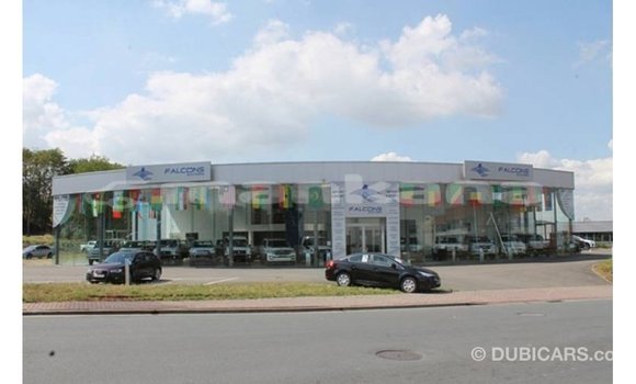 Buy Import Toyota Hilux White Car in Import - Dubai in Abhasia Buy Import Toyota Hilux White Car in Import - Dubai in Abhasia