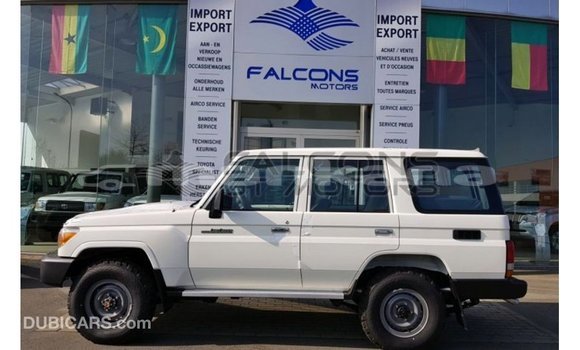 Buy Import Toyota Land Cruiser White Car in Import - Dubai in Abhasia Buy Import Toyota Land Cruiser White Car in Import - Dubai in Abhasia