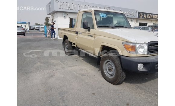Buy Import Toyota Land Cruiser Beige Car in Import - Dubai in Abhasia Buy Import Toyota Land Cruiser Beige Car in Import - Dubai in Abhasia