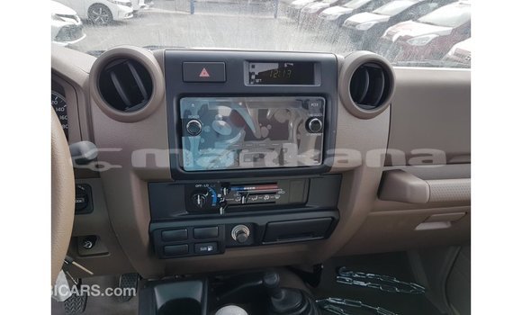 Buy Import Toyota Land Cruiser Beige Car in Import - Dubai in Abhasia Buy Import Toyota Land Cruiser Beige Car in Import - Dubai in Abhasia