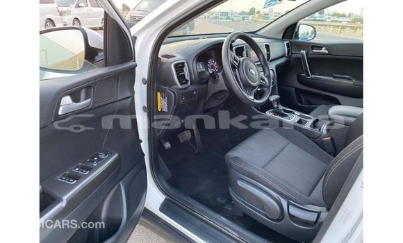 Buy Import Kia Sportage White Car in Import - Dubai in Abhasia Buy Import Kia Sportage White Car in Import - Dubai in Abhasia