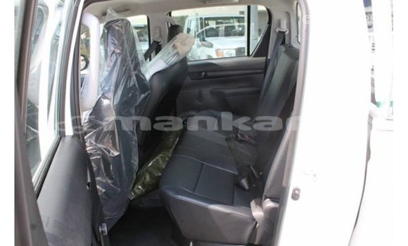 Buy Import Toyota Hilux White Car in Import - Dubai in Abhasia Buy Import Toyota Hilux White Car in Import - Dubai in Abhasia
