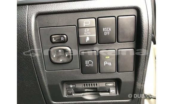 Buy Import Toyota Land Cruiser White Car in Import - Dubai in Abhasia Buy Import Toyota Land Cruiser White Car in Import - Dubai in Abhasia