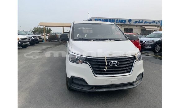 Buy Import Hyundai Cargo White Car in Import - Dubai in Abhasia Buy Import Hyundai Cargo White Car in Import - Dubai in Abhasia