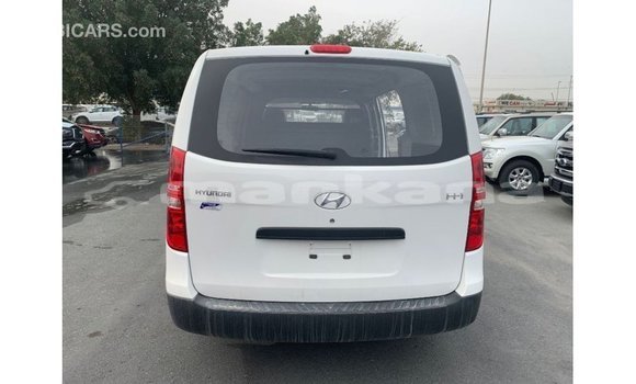 Buy Import Hyundai Cargo White Car in Import - Dubai in Abhasia Buy Import Hyundai Cargo White Car in Import - Dubai in Abhasia