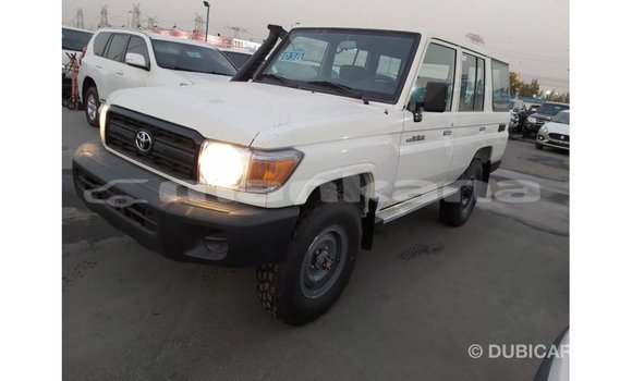 Buy Import Toyota Land Cruiser White Car in Import - Dubai in Abhasia Buy Import Toyota Land Cruiser White Car in Import - Dubai in Abhasia