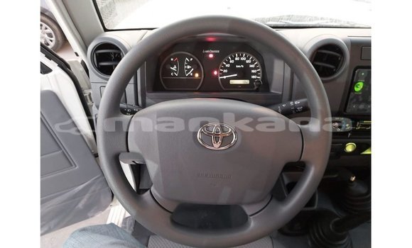 Buy Import Toyota Land Cruiser White Car in Import - Dubai in Abhasia Buy Import Toyota Land Cruiser White Car in Import - Dubai in Abhasia