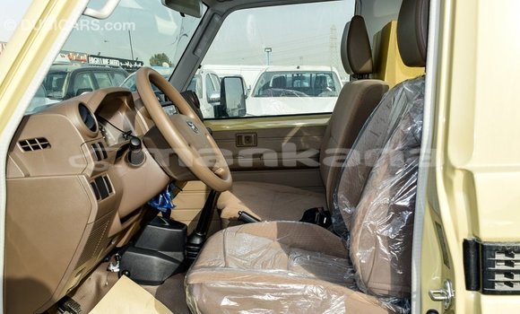 Buy Import Toyota Land Cruiser Beige Car in Import - Dubai in Abhasia Buy Import Toyota Land Cruiser Beige Car in Import - Dubai in Abhasia