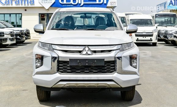 Buy Import Mitsubishi L200 White Car in Import - Dubai in Abhasia Buy Import Mitsubishi L200 White Car in Import - Dubai in Abhasia