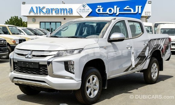 Buy Import Mitsubishi L200 White Car in Import - Dubai in Abhasia Buy Import Mitsubishi L200 White Car in Import - Dubai in Abhasia