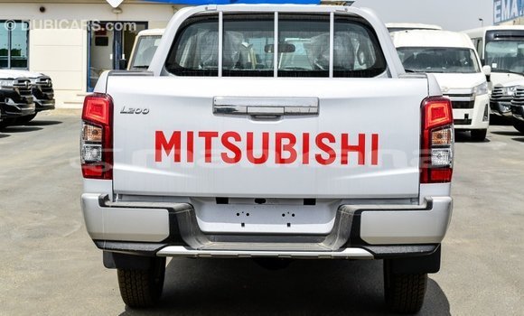 Buy Import Mitsubishi L200 White Car in Import - Dubai in Abhasia Buy Import Mitsubishi L200 White Car in Import - Dubai in Abhasia