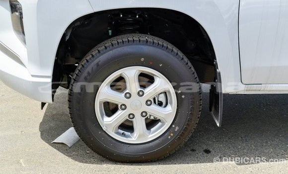 Buy Import Mitsubishi L200 White Car in Import - Dubai in Abhasia Buy Import Mitsubishi L200 White Car in Import - Dubai in Abhasia