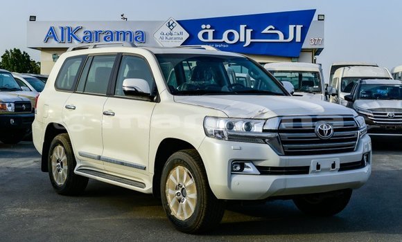 Buy Import Toyota Land Cruiser White Car in Import - Dubai in Abhasia Buy Import Toyota Land Cruiser White Car in Import - Dubai in Abhasia