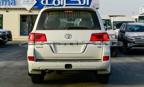 Buy Import Toyota Land Cruiser White Car in Import - Dubai in Abhasia Buy Import Toyota Land Cruiser White Car in Import - Dubai in Abhasia
