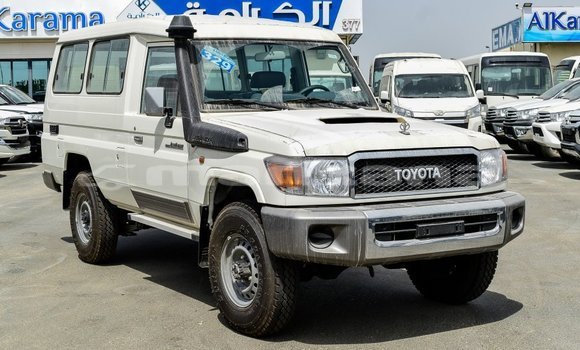 Buy Import Toyota Land Cruiser White Car in Import - Dubai in Abhasia Buy Import Toyota Land Cruiser White Car in Import - Dubai in Abhasia