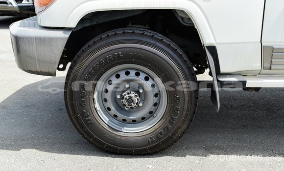 Buy Import Toyota Land Cruiser White Car in Import - Dubai in Abhasia Buy Import Toyota Land Cruiser White Car in Import - Dubai in Abhasia