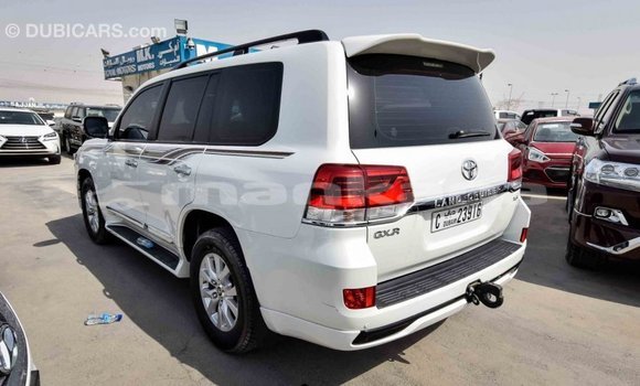 Buy Import Toyota Land Cruiser White Car in Import - Dubai in Abhasia Buy Import Toyota Land Cruiser White Car in Import - Dubai in Abhasia