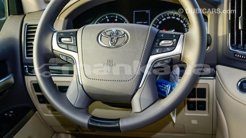 Big with watermark toyota land cruiser abhasia import dubai 3174