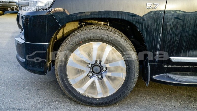 Big with watermark toyota land cruiser abhasia import dubai 3174