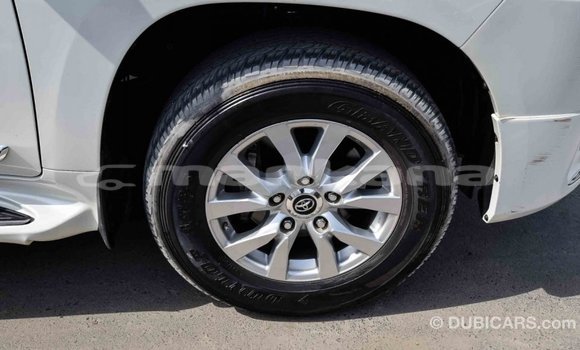 Buy Import Toyota Land Cruiser White Car in Import - Dubai in Abhasia Buy Import Toyota Land Cruiser White Car in Import - Dubai in Abhasia