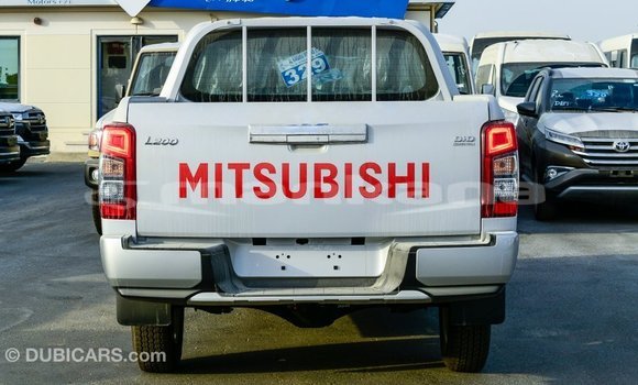 Buy Import Mitsubishi L200 White Car in Import - Dubai in Abhasia Buy Import Mitsubishi L200 White Car in Import - Dubai in Abhasia