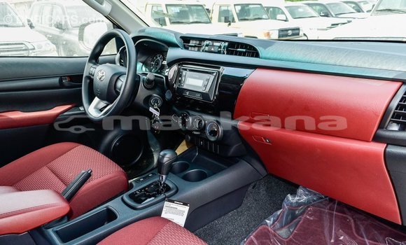 Buy Import Toyota Hilux White Car in Import - Dubai in Abhasia Buy Import Toyota Hilux White Car in Import - Dubai in Abhasia