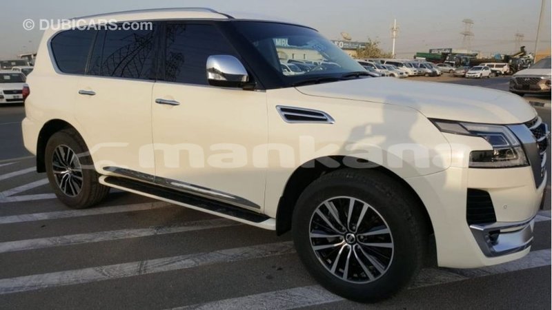 Big with watermark nissan patrol abhasia import dubai 3182