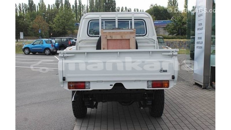 Big with watermark toyota land cruiser abhasia import dubai 3187