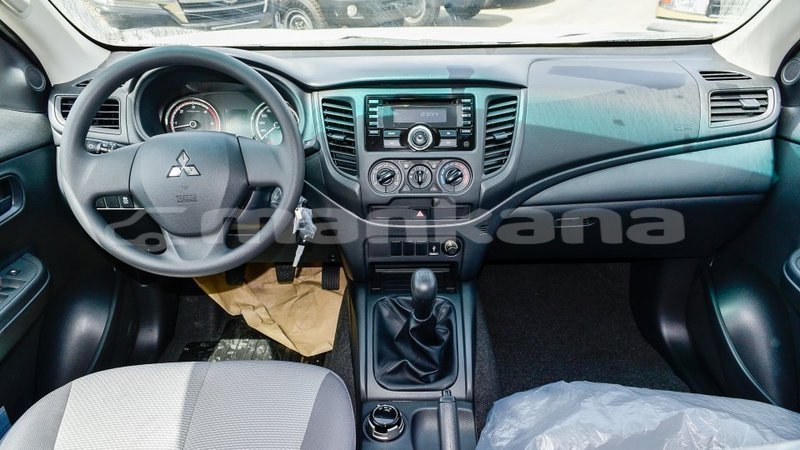 Big with watermark mitsubishi l200 abhasia import dubai 3194