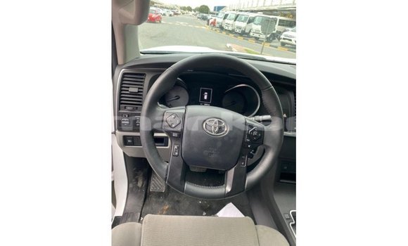 Buy Import Toyota Sequoia White Car in Import - Dubai in Abhasia Buy Import Toyota Sequoia White Car in Import - Dubai in Abhasia