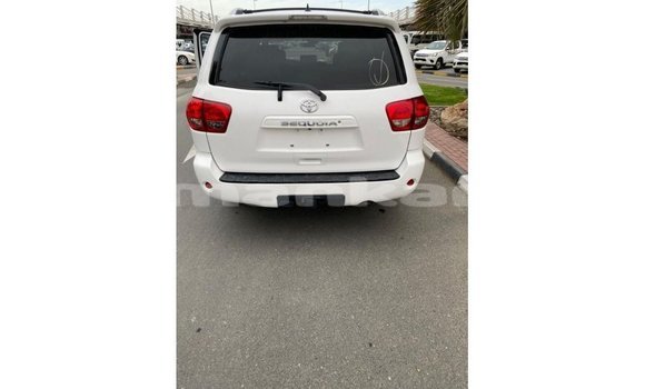 Buy Import Toyota Sequoia White Car in Import - Dubai in Abhasia Buy Import Toyota Sequoia White Car in Import - Dubai in Abhasia