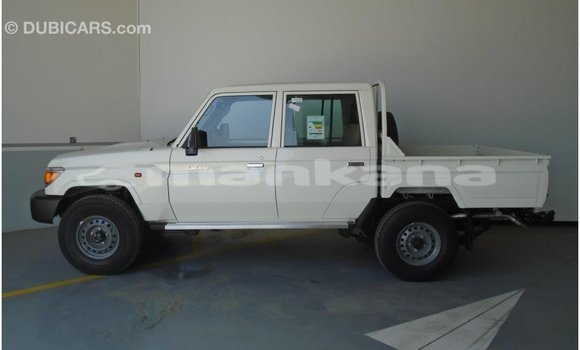 Buy Import Toyota Land Cruiser White Car in Import - Dubai in Abhasia Buy Import Toyota Land Cruiser White Car in Import - Dubai in Abhasia